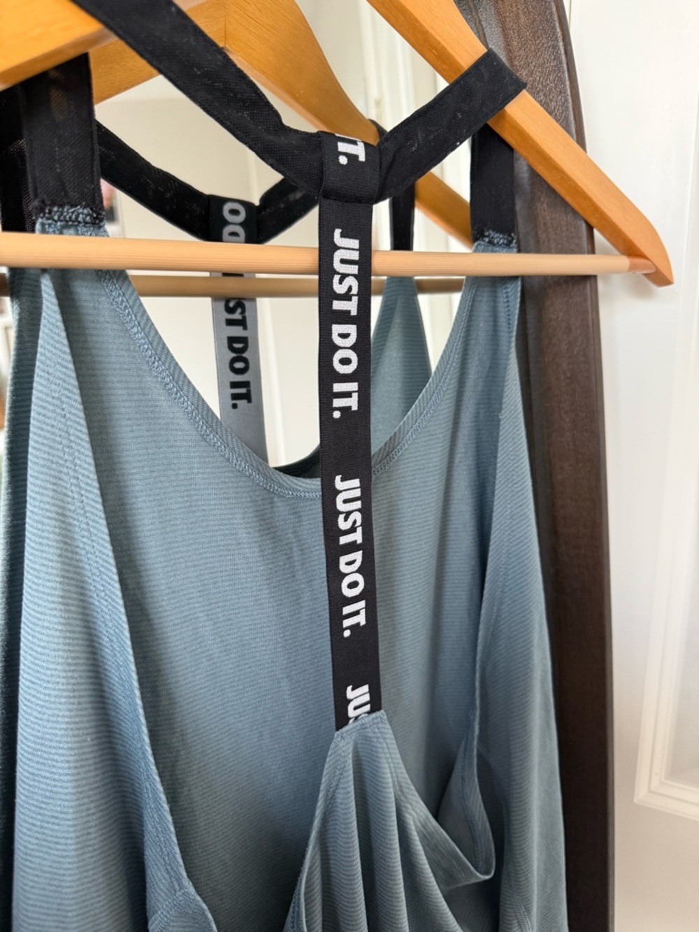Nike Women's Tank Top - Medium - Picture 4 of 6